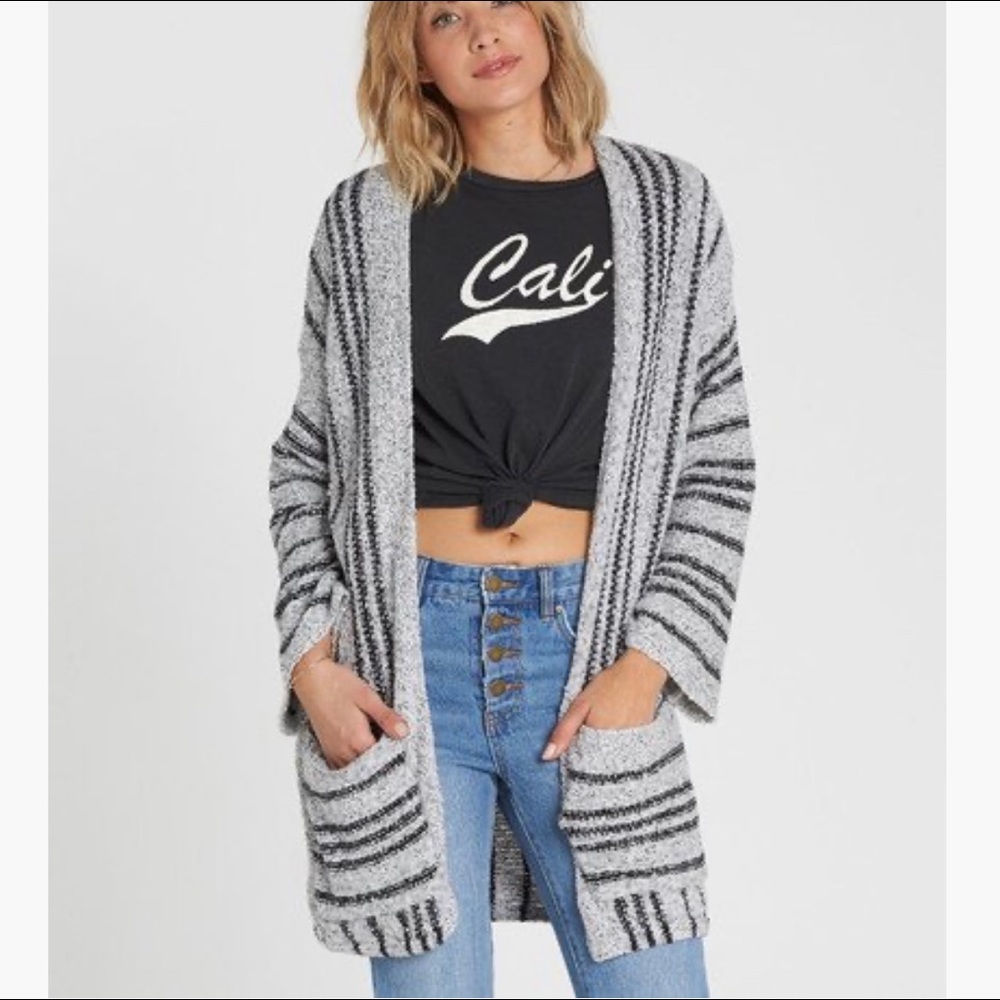 Like new Billabong Cardigan